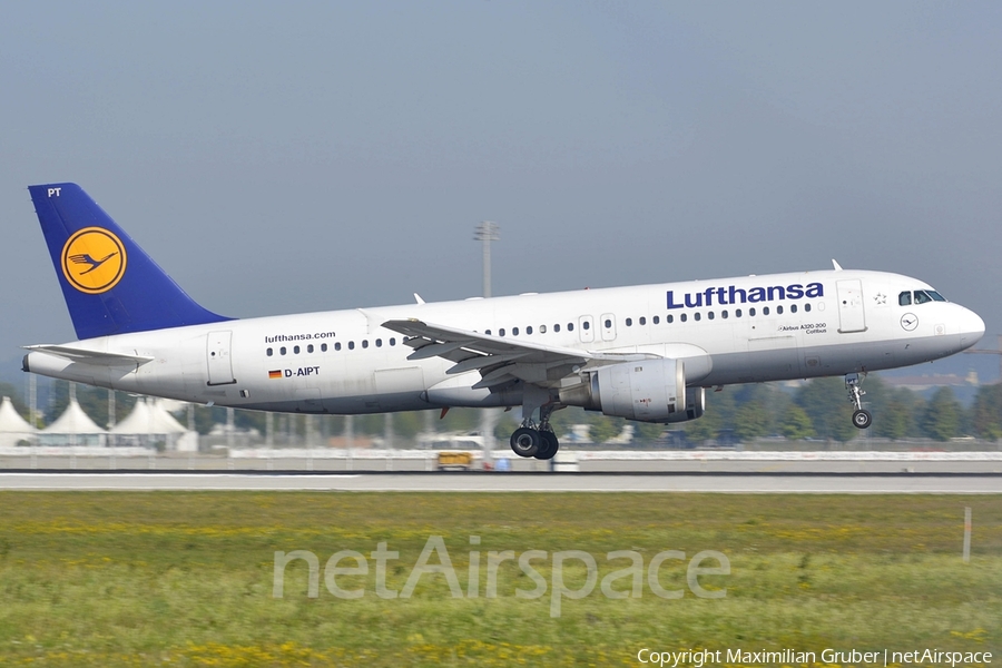 Lufthansa Airbus A320-211 (D-AIPT) | Photo 111956