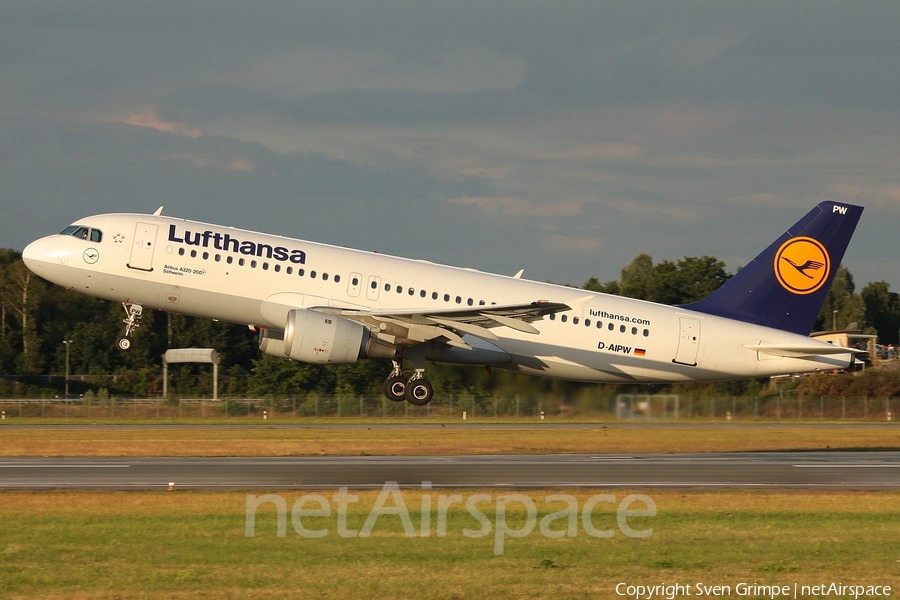 Lufthansa Airbus A320-211 (D-AIPW) | Photo 18362