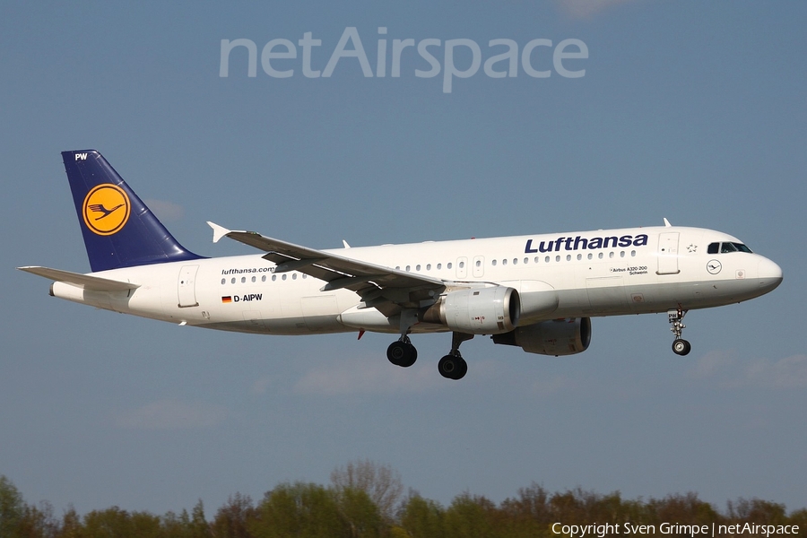 Lufthansa Airbus A320-211 (D-AIPW) | Photo 26485