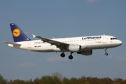 Lufthansa Airbus A320-211 (D-AIPW) at  Hamburg - Fuhlsbuettel (Helmut Schmidt), Germany