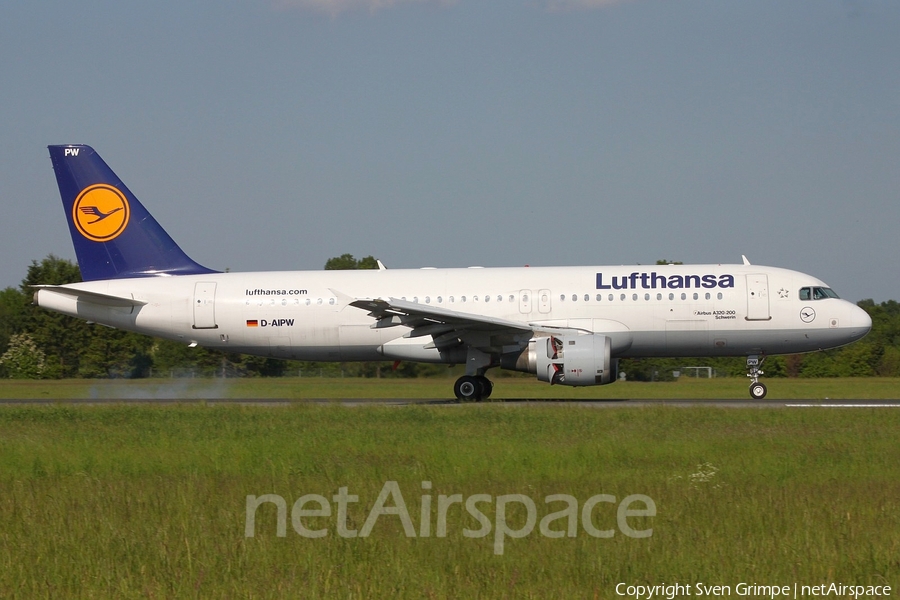 Lufthansa Airbus A320-211 (D-AIPW) | Photo 48044