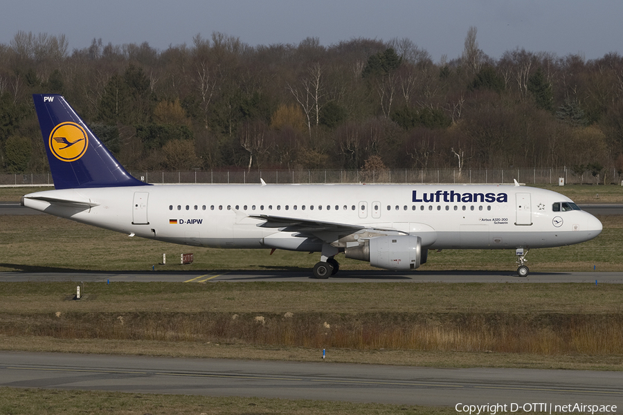 Lufthansa Airbus A320-211 (D-AIPW) | Photo 272280