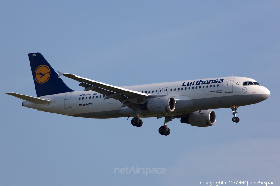 Lufthansa Airbus A320-211 (D-AIPW) | Photo 55493