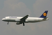 Lufthansa Airbus A320-211 (D-AIPX) at  Frankfurt am Main, Germany