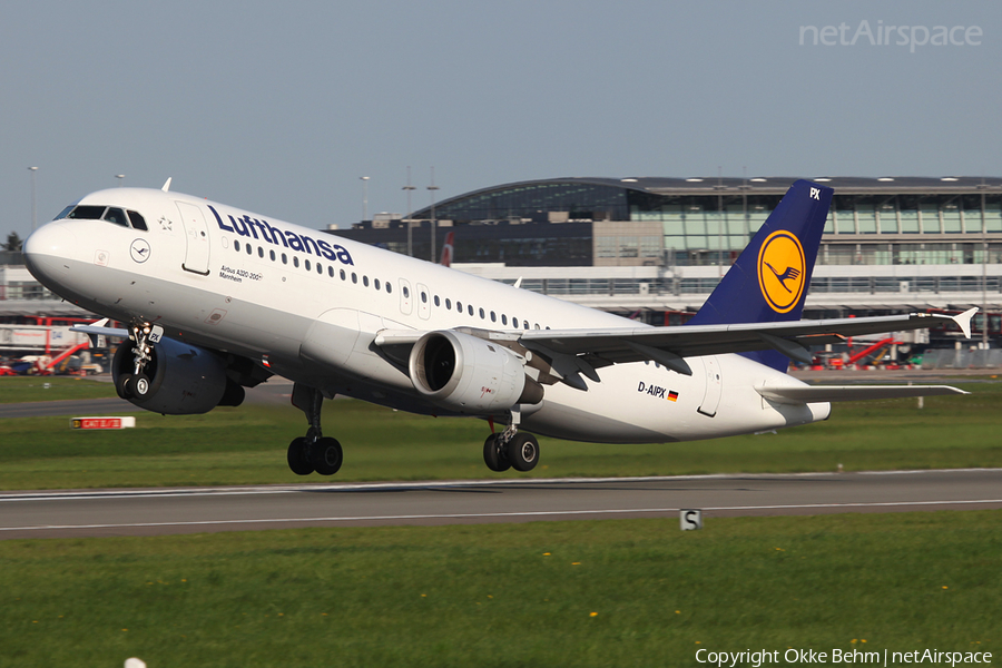 Lufthansa Airbus A320-211 (D-AIPX) | Photo 39780