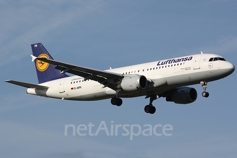 Lufthansa Airbus A320-211 (D-AIPX) at  Hamburg - Fuhlsbuettel (Helmut Schmidt), Germany