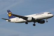 Lufthansa Airbus A320-211 (D-AIPX) at  Hamburg - Fuhlsbuettel (Helmut Schmidt), Germany