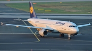 Lufthansa Airbus A320-211 (D-AIPY) at  Dusseldorf - International, Germany