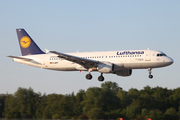 Lufthansa Airbus A320-211 (D-AIPY) at  Hamburg - Fuhlsbuettel (Helmut Schmidt), Germany