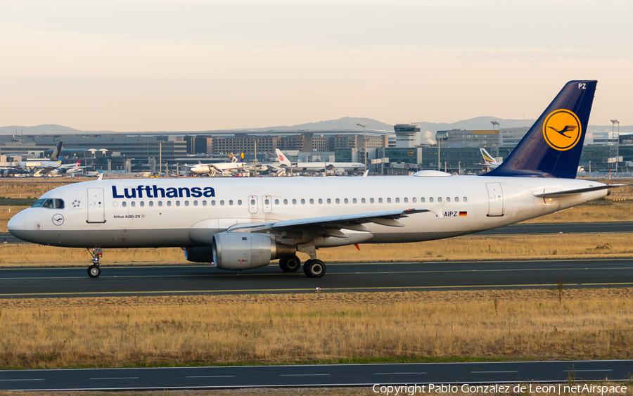 Lufthansa Airbus A320-211 (D-AIPZ) | Photo 337081