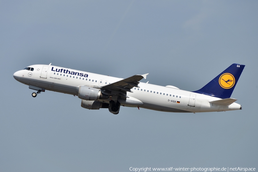 Lufthansa Airbus A320-211 (D-AIQA) | Photo 414633