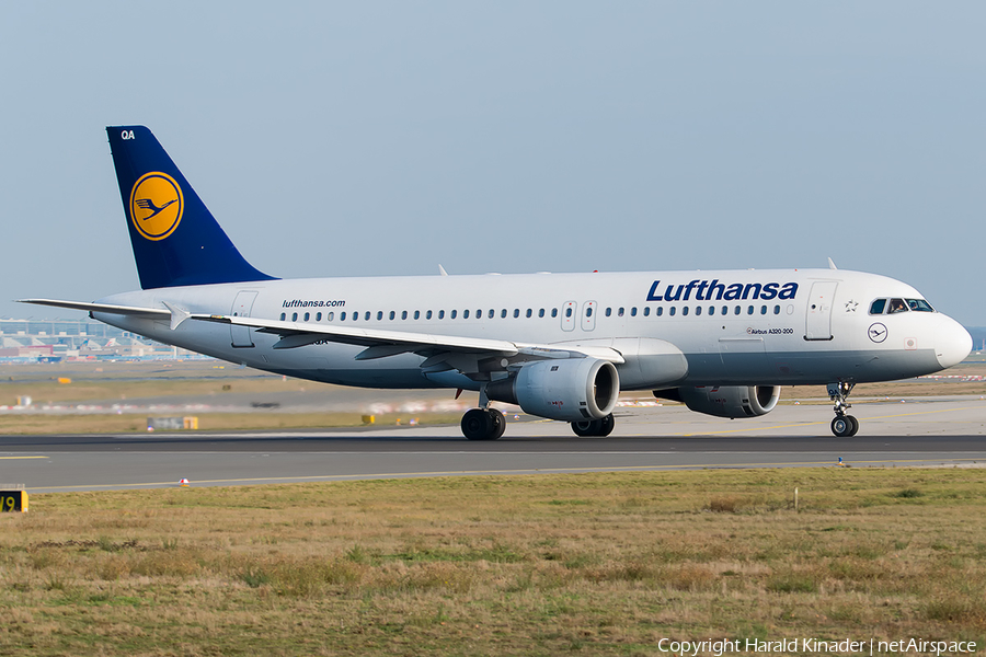 Lufthansa Airbus A320-211 (D-AIQA) | Photo 298538