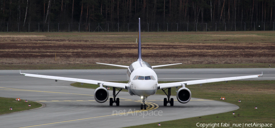 Lufthansa Airbus A320-211 (D-AIQA) | Photo 104935