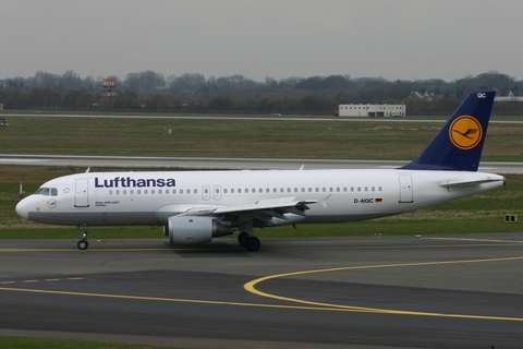 Lufthansa Airbus A320-211 (D-AIQC) at  Dusseldorf - International, Germany