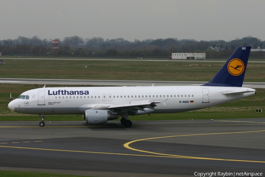 Lufthansa Airbus A320-211 (D-AIQC) | Photo 556615