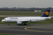 Lufthansa Airbus A320-211 (D-AIQC) at  Dusseldorf - International, Germany