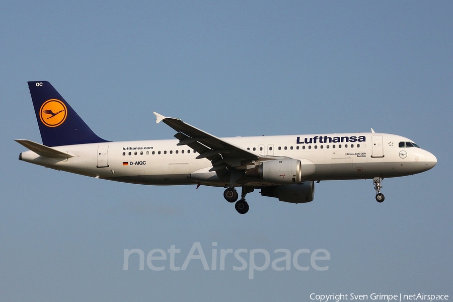 Lufthansa Airbus A320-211 (D-AIQC) | Photo 42848