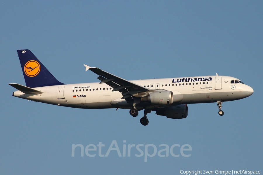 Lufthansa Airbus A320-211 (D-AIQD) | Photo 35178