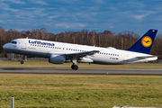 Lufthansa Airbus A320-211 (D-AIQD) at  Hamburg - Fuhlsbuettel (Helmut Schmidt), Germany