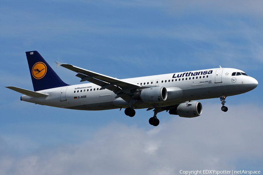 Lufthansa Airbus A320-211 (D-AIQE) | Photo 275350