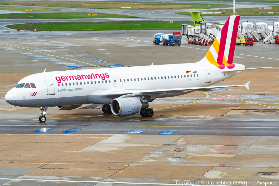 Germanwings Airbus A320-211 (D-AIQF) | Photo 556128