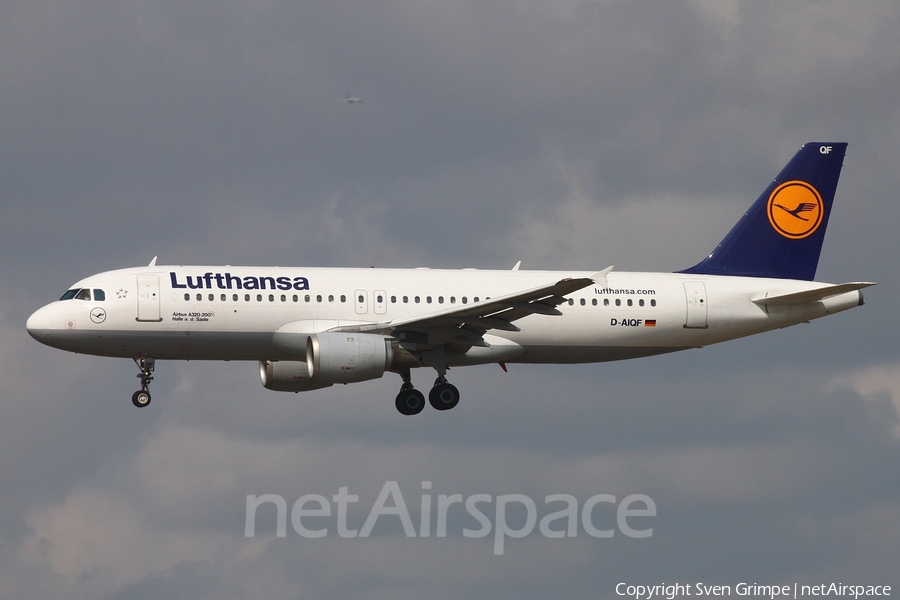 Lufthansa Airbus A320-211 (D-AIQF) | Photo 19457
