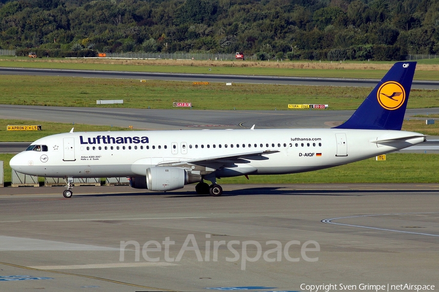 Lufthansa Airbus A320-211 (D-AIQF) | Photo 42351