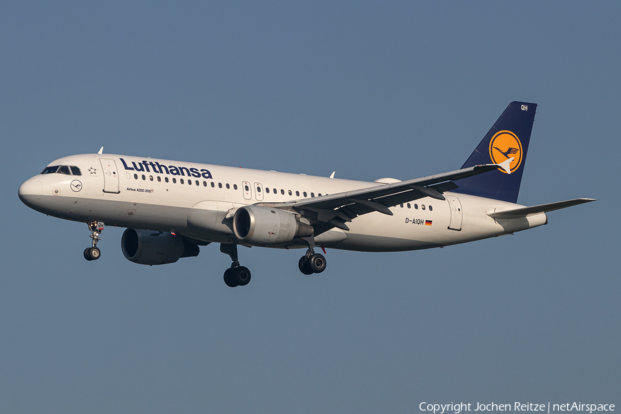 Lufthansa Airbus A320-211 (D-AIQH) | Photo 345803