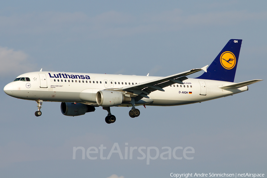 Lufthansa Airbus A320-211 (D-AIQH) | Photo 26965