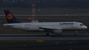 Lufthansa Airbus A320-211 (D-AIQL) at  Dusseldorf - International, Germany