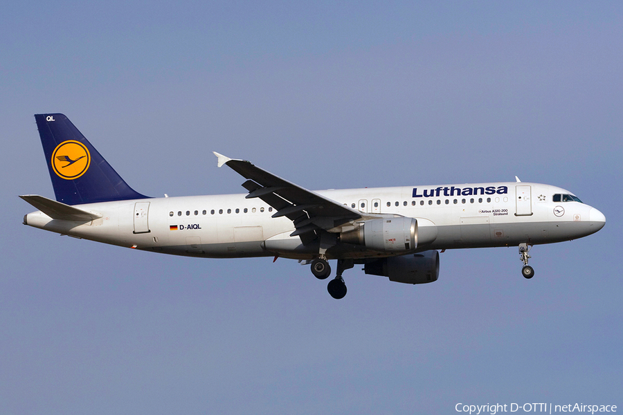 Lufthansa Airbus A320-211 (D-AIQL) | Photo 271747
