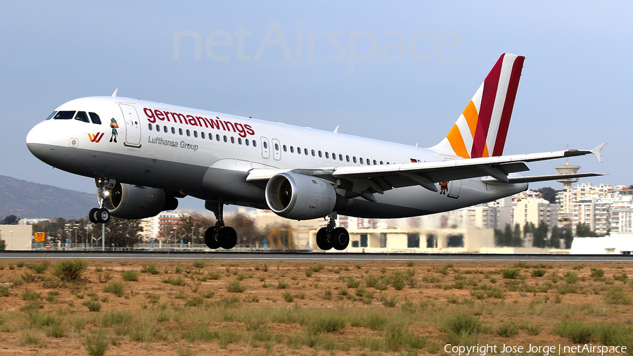 Germanwings Airbus A320-211 (D-AIQM) | Photo 512458