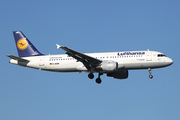 Lufthansa Airbus A320-211 (D-AIQM) at  Hamburg - Fuhlsbuettel (Helmut Schmidt), Germany