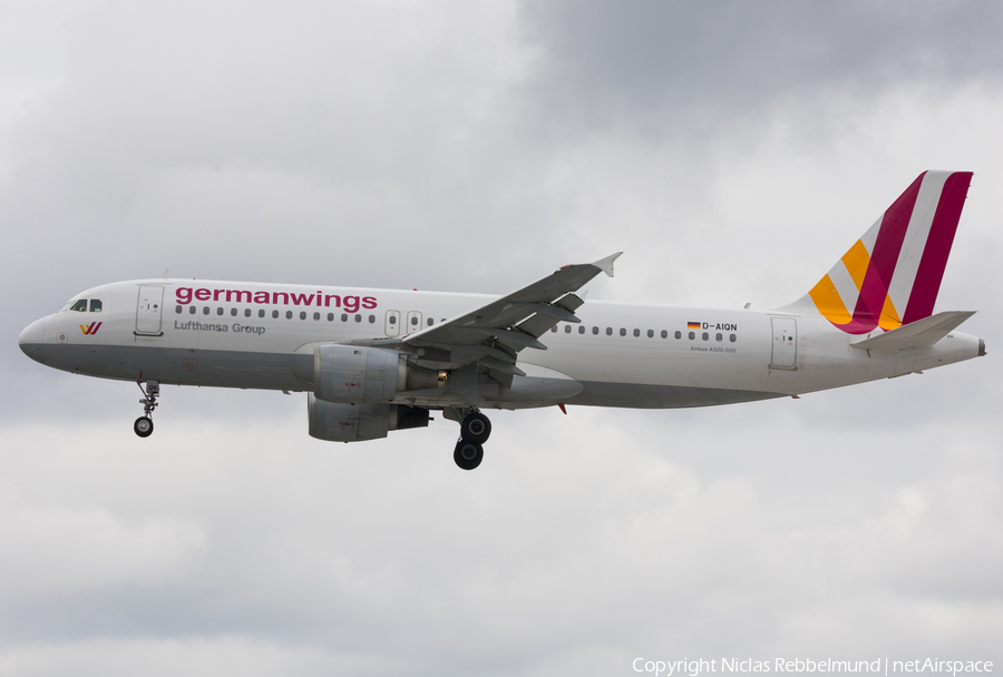 Germanwings Airbus A320-211 (D-AIQN) | Photo 240272