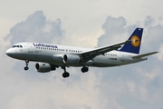 Lufthansa Airbus A320-211 (D-AIQN) at  Frankfurt am Main, Germany