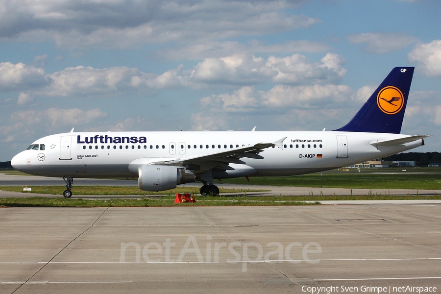 Lufthansa Airbus A320-211 (D-AIQP) | Photo 42074