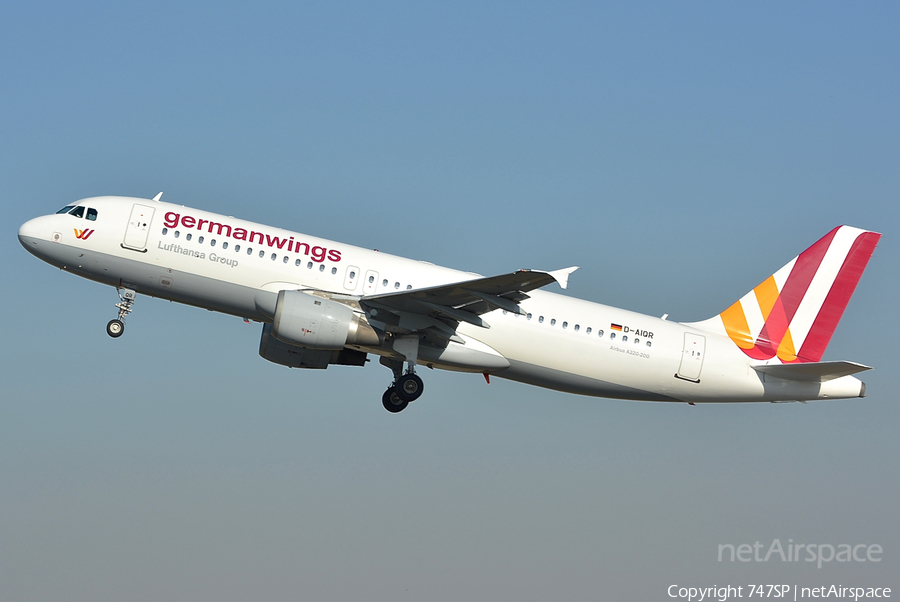 Germanwings Airbus A320-211 (D-AIQR) | Photo 42140