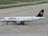 Lufthansa Airbus A320-211 (D-AIQR) at  Cologne/Bonn, Germany
