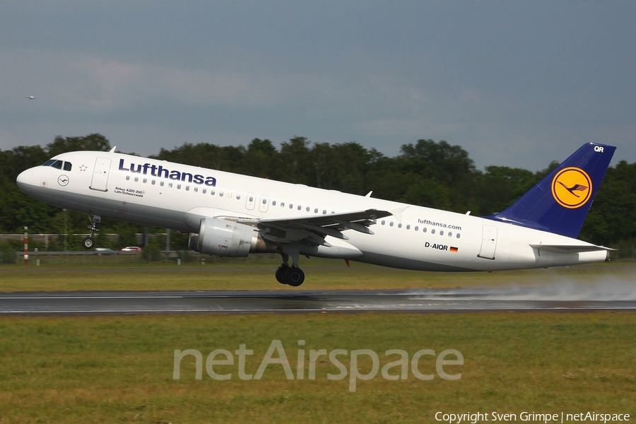 Lufthansa Airbus A320-211 (D-AIQR) | Photo 21040