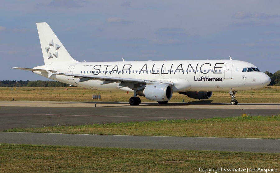 Lufthansa Airbus A320-211 (D-AIQS) | Photo 264739