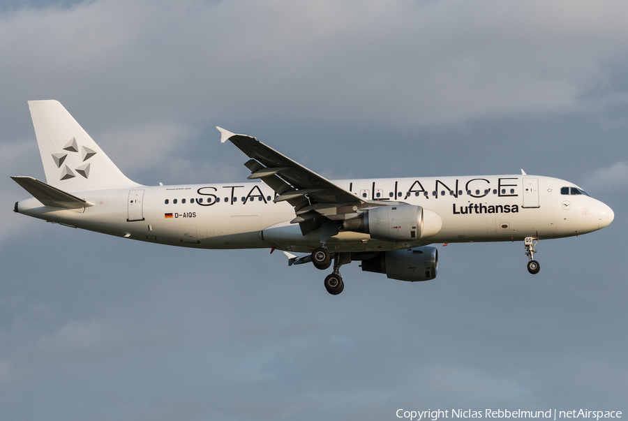 Lufthansa Airbus A320-211 (D-AIQS) | Photo 261914