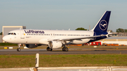 Lufthansa Airbus A320-211 (D-AIQS) at  Hamburg - Fuhlsbuettel (Helmut Schmidt), Germany