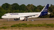 Lufthansa Airbus A320-211 (D-AIQS) at  Hamburg - Fuhlsbuettel (Helmut Schmidt), Germany