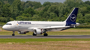 Lufthansa Airbus A320-211 (D-AIQS) at  Hamburg - Fuhlsbuettel (Helmut Schmidt), Germany
