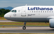 Lufthansa Airbus A320-211 (D-AIQS) at  Manchester - International (Ringway), United Kingdom