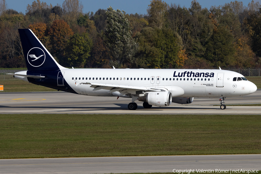 Lufthansa Airbus A320-211 (D-AIQS) | Photo 538864
