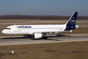 Lufthansa Airbus A320-211 (D-AIQS) at  Munich, Germany
