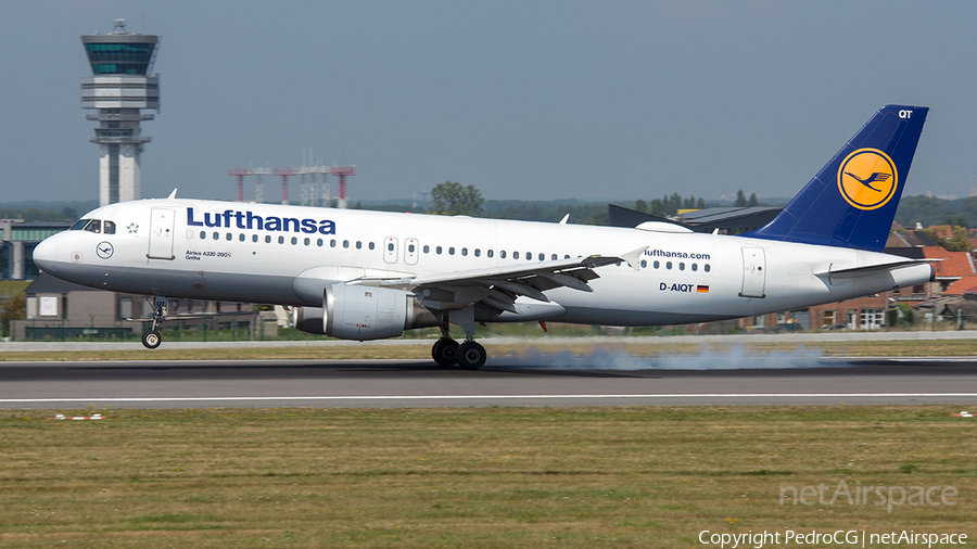 Lufthansa Airbus A320-211 (D-AIQT) | Photo 658212