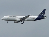 Lufthansa Airbus A320-211 (D-AIQT) at  Frankfurt am Main, Germany