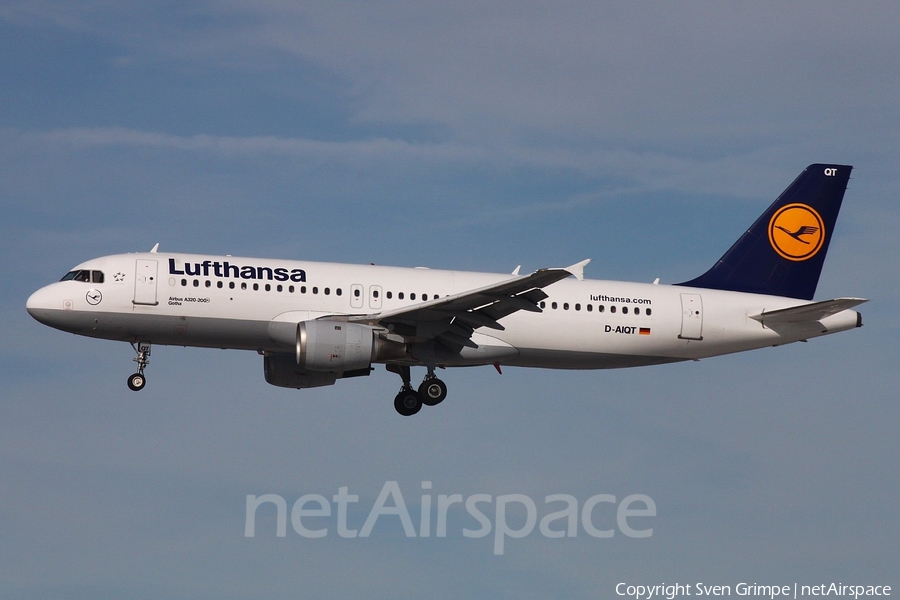 Lufthansa Airbus A320-211 (D-AIQT) | Photo 175212